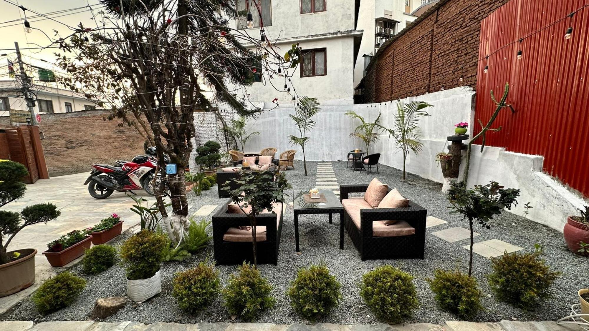 Ps Boutique Hotel Катманду Экстерьер фото
